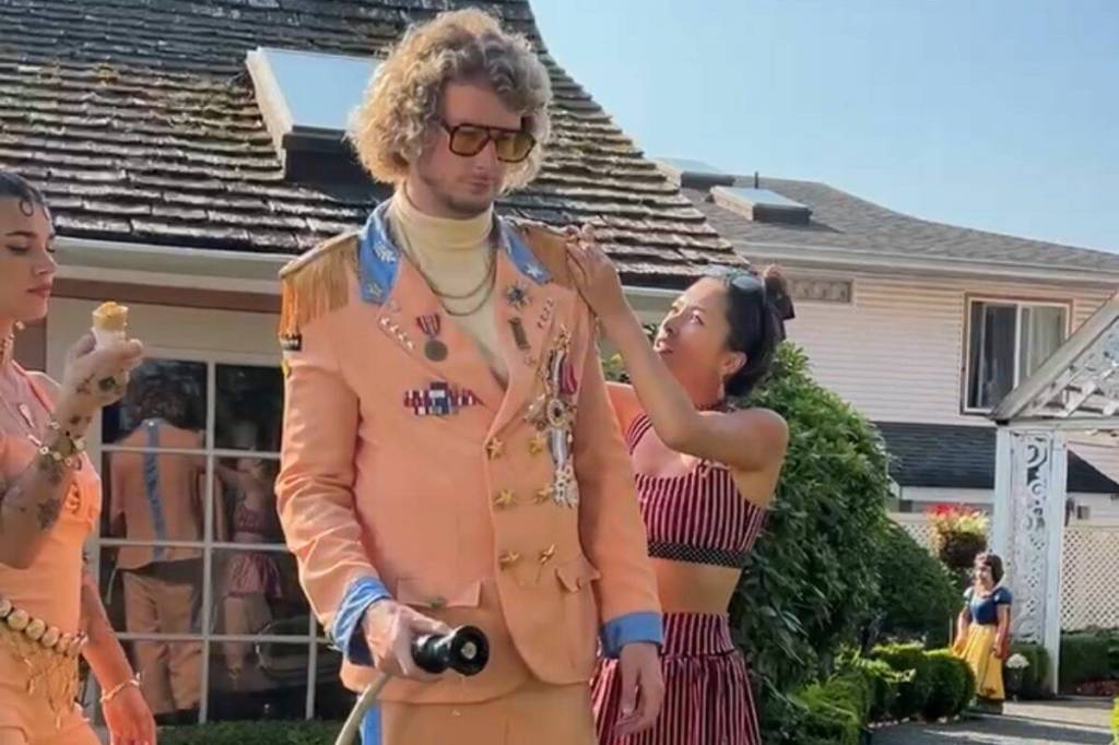 Andini Makosinski said it was an interesting task of finding outfits that could fit Yung Gravy, who stands at 6’8”. (Photo courtesy of Andini Makosinski/screenshot)